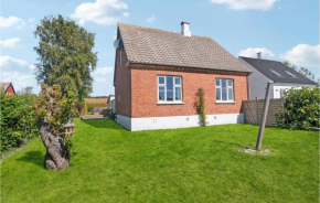 Pet Friendly Home In Aakirkeby With Wifi